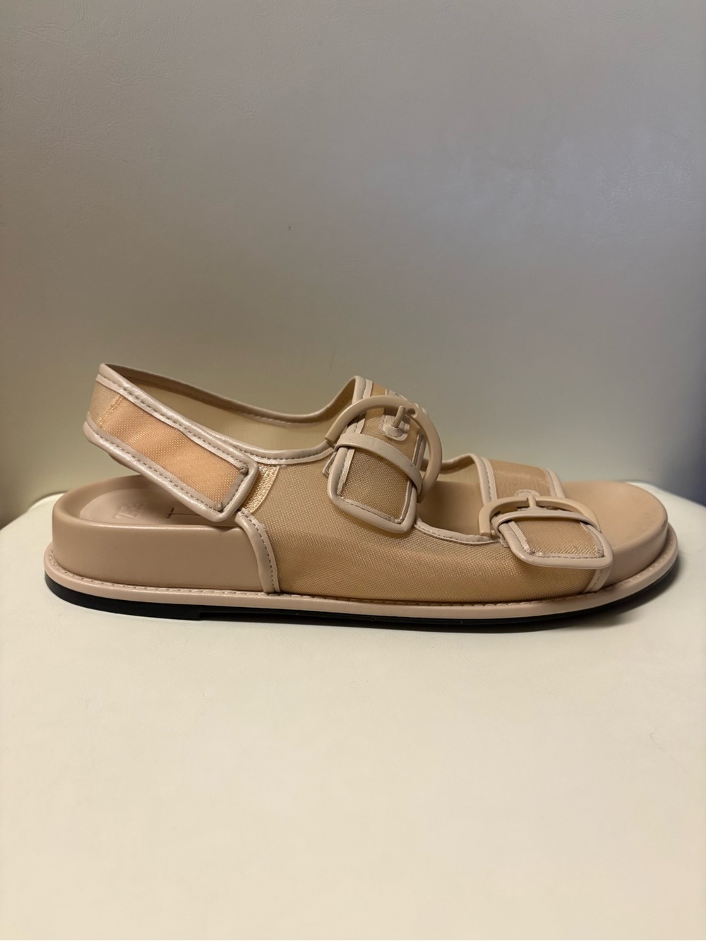Clear/NudeSandals with buckles